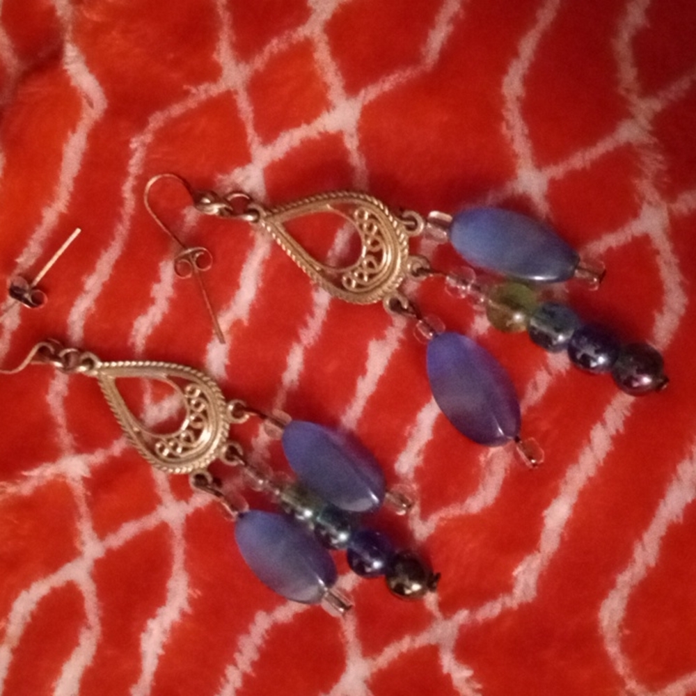 Blue & Silver Beaded Earrings.